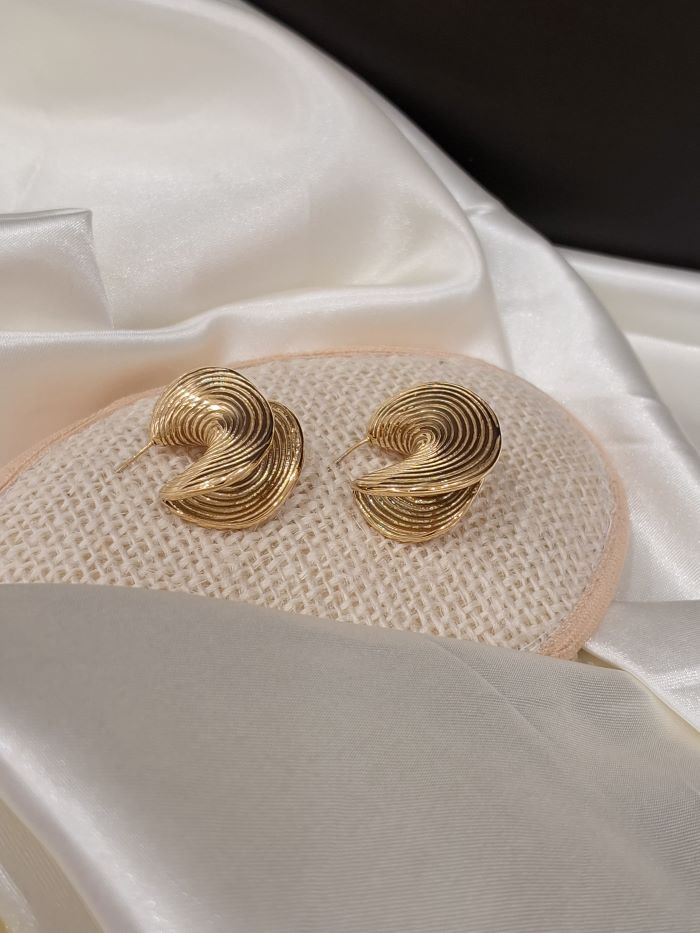 Megan anti-tarnish studs earrings