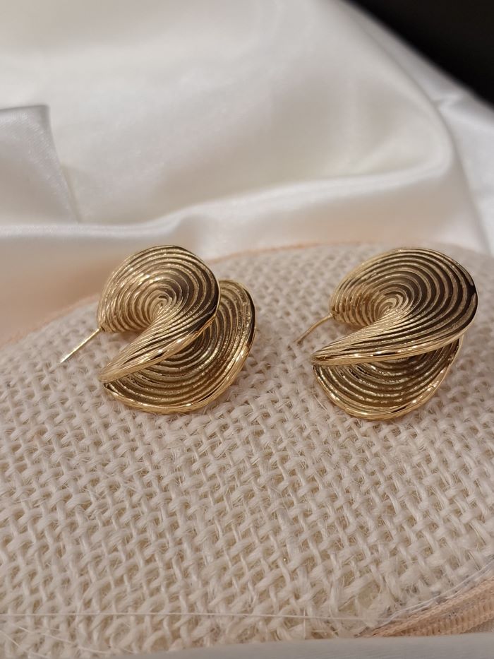Megan anti-tarnish studs earrings