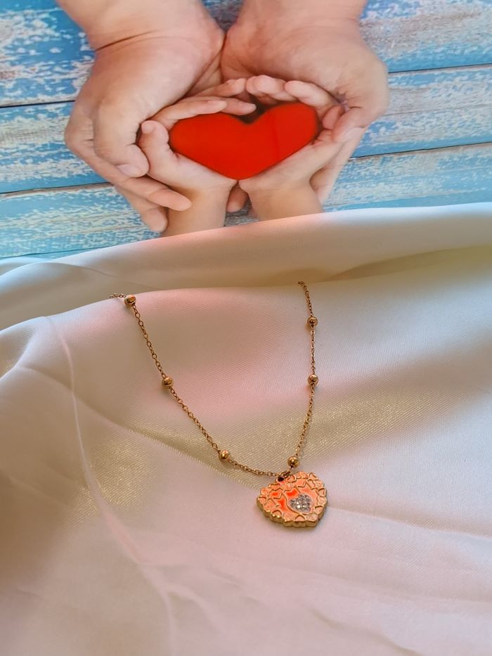 Mom written anti-tarnish heart pendant chain