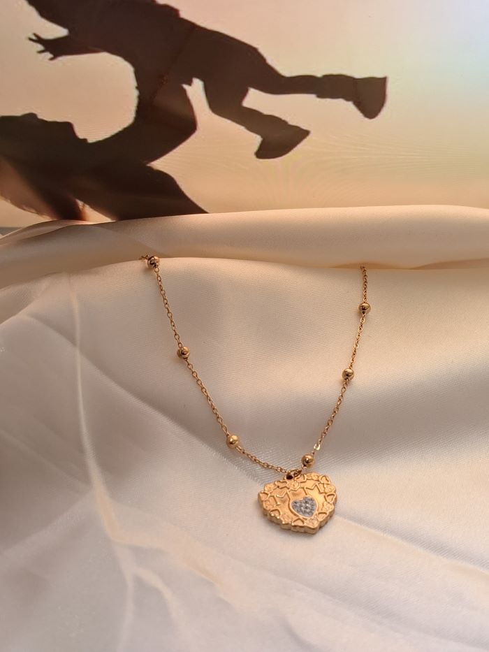 Mom written anti-tarnish heart pendant chain
