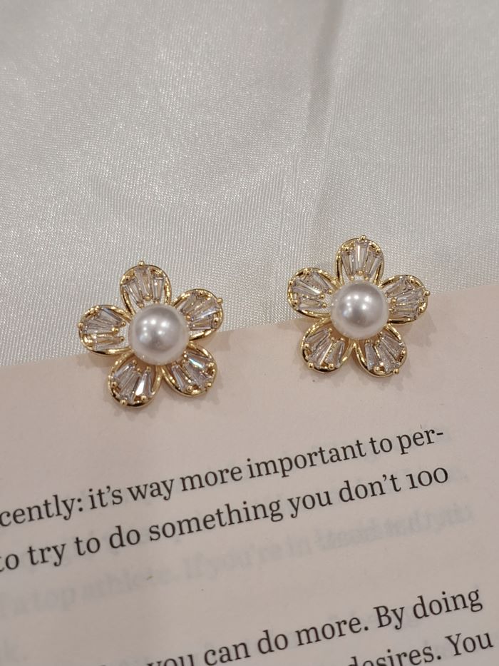 Monica anti-tarnish stud earrings