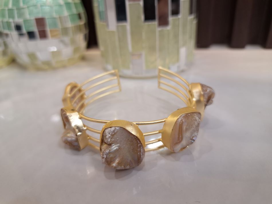 Niyati MOP brass bracelet-free size
