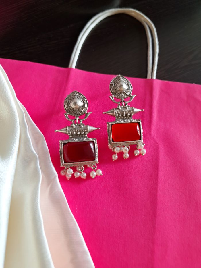 Sampada Red studs earrings