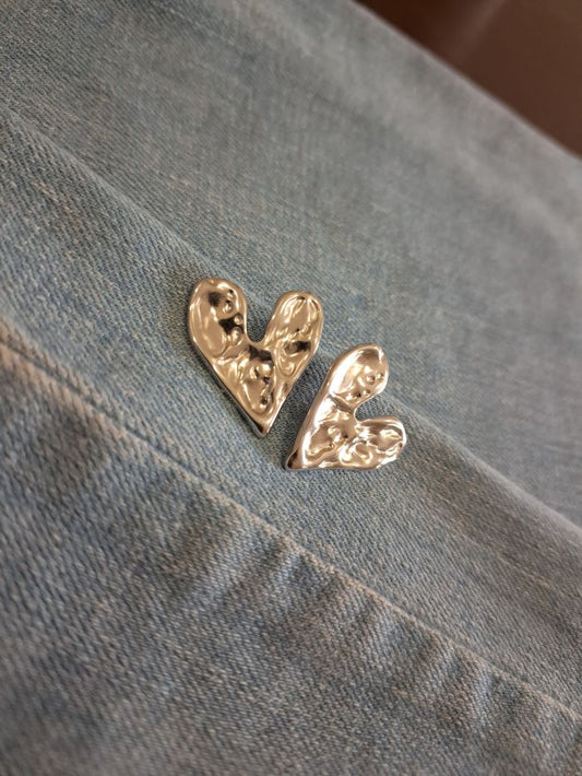 Real love anti-tarnish stud earrings