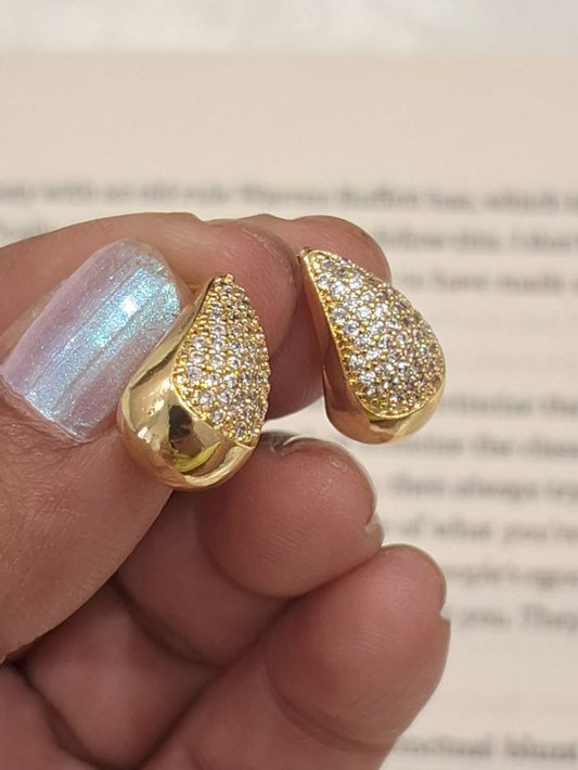 Senora anti-tarnish stud earrings