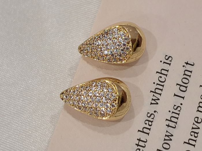 Senora anti-tarnish stud earrings