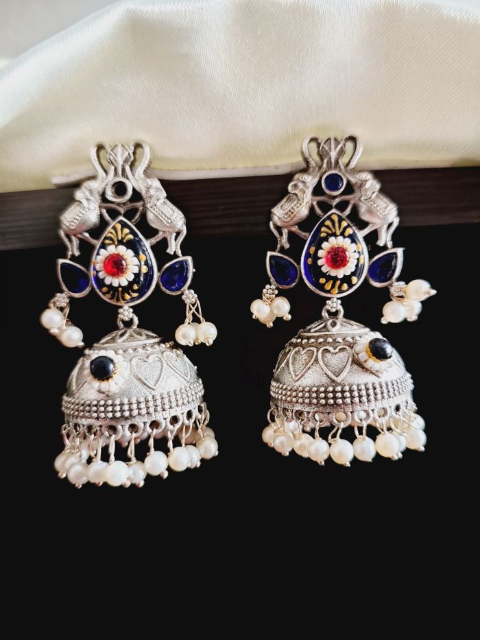 Sharmin dark blue jhumkis