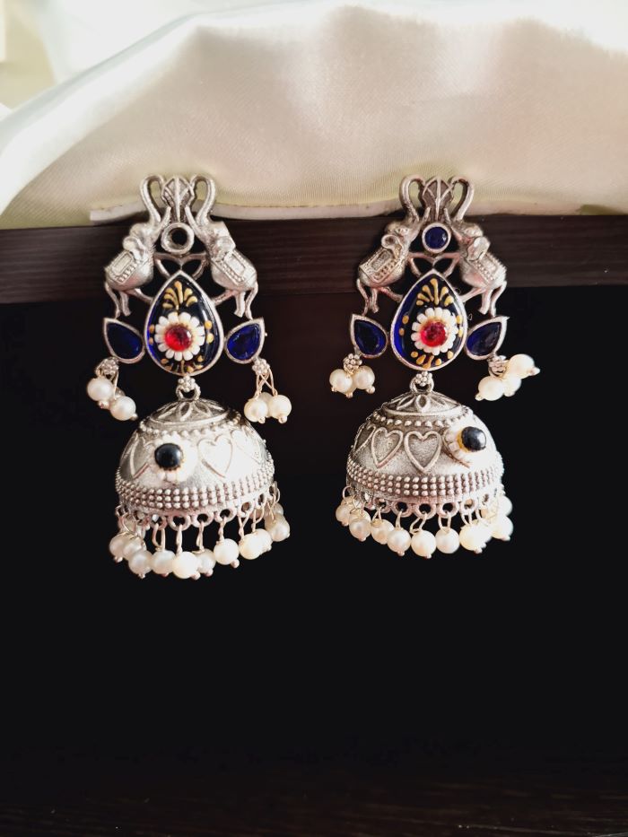 Sharmin dark blue jhumkis