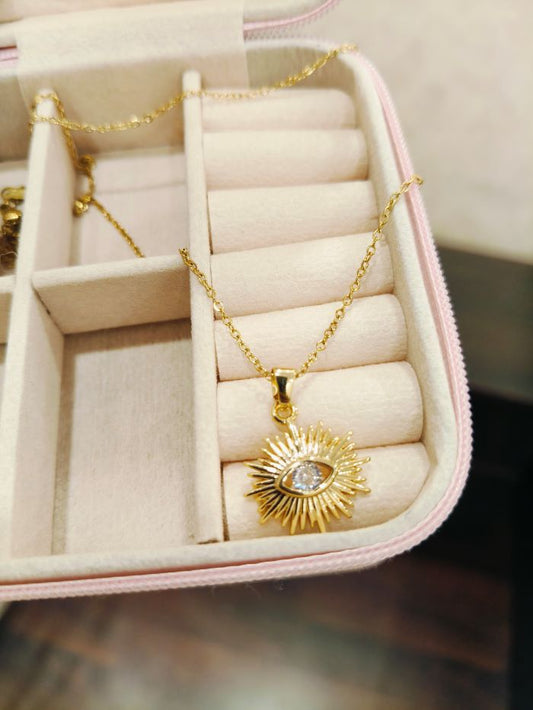 Stayaway anti-tarnish pendant with chain