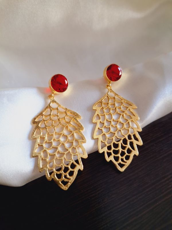 Suzane Golden Danglers - Red