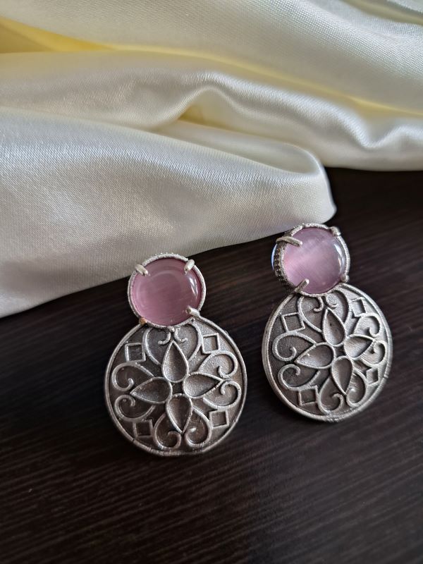 Taara mint pink studs earrings