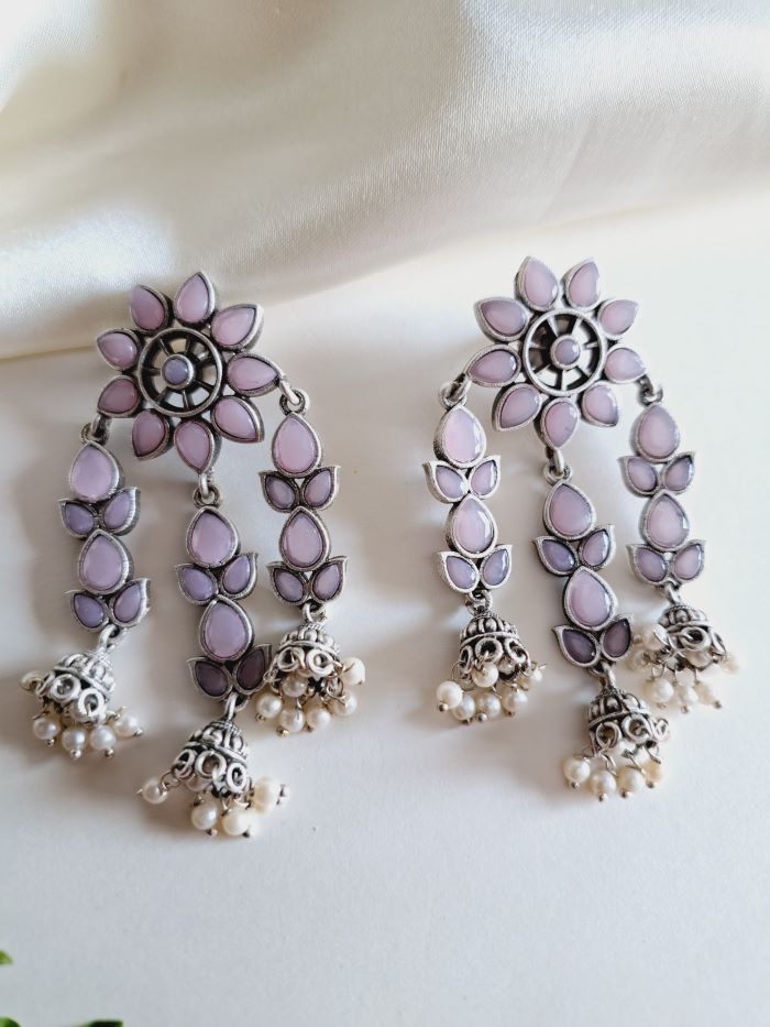 Tanika lilac dangler earrings