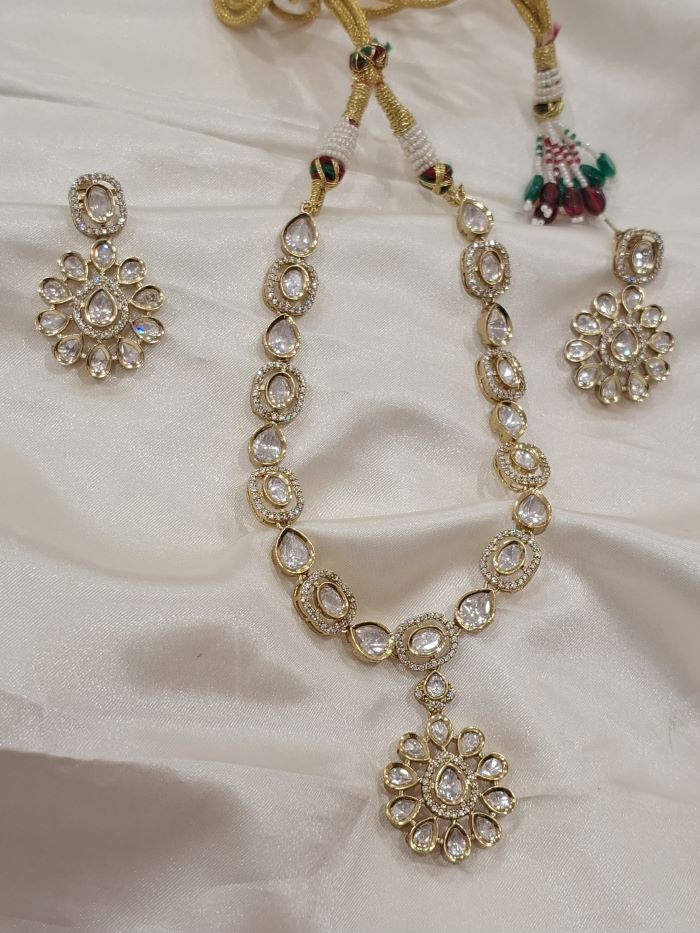 Aishnavi polki necklace set