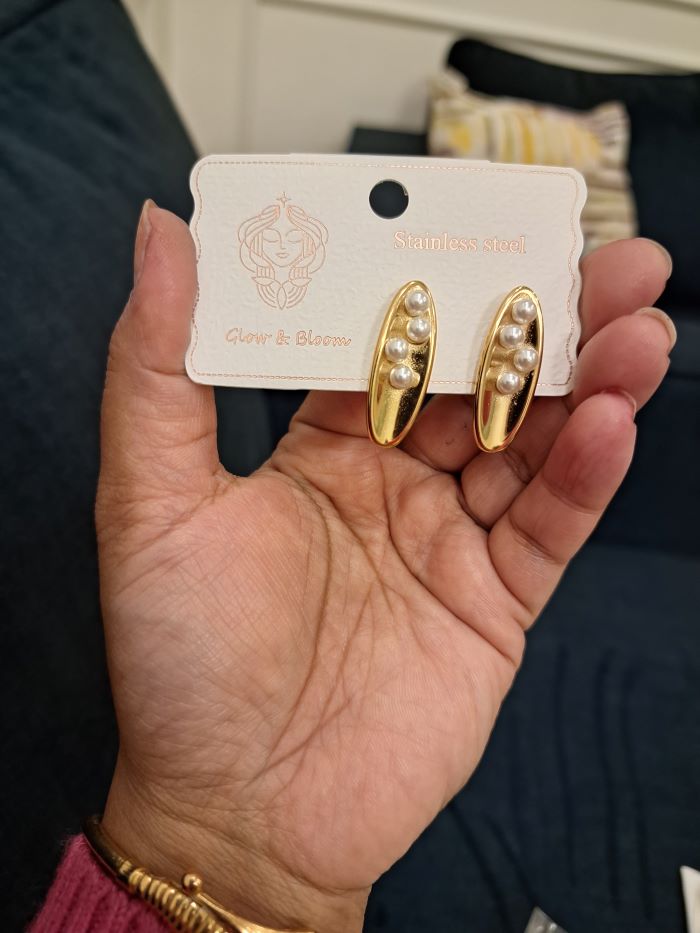 Venice anti-tarnish white pearl studs earrings